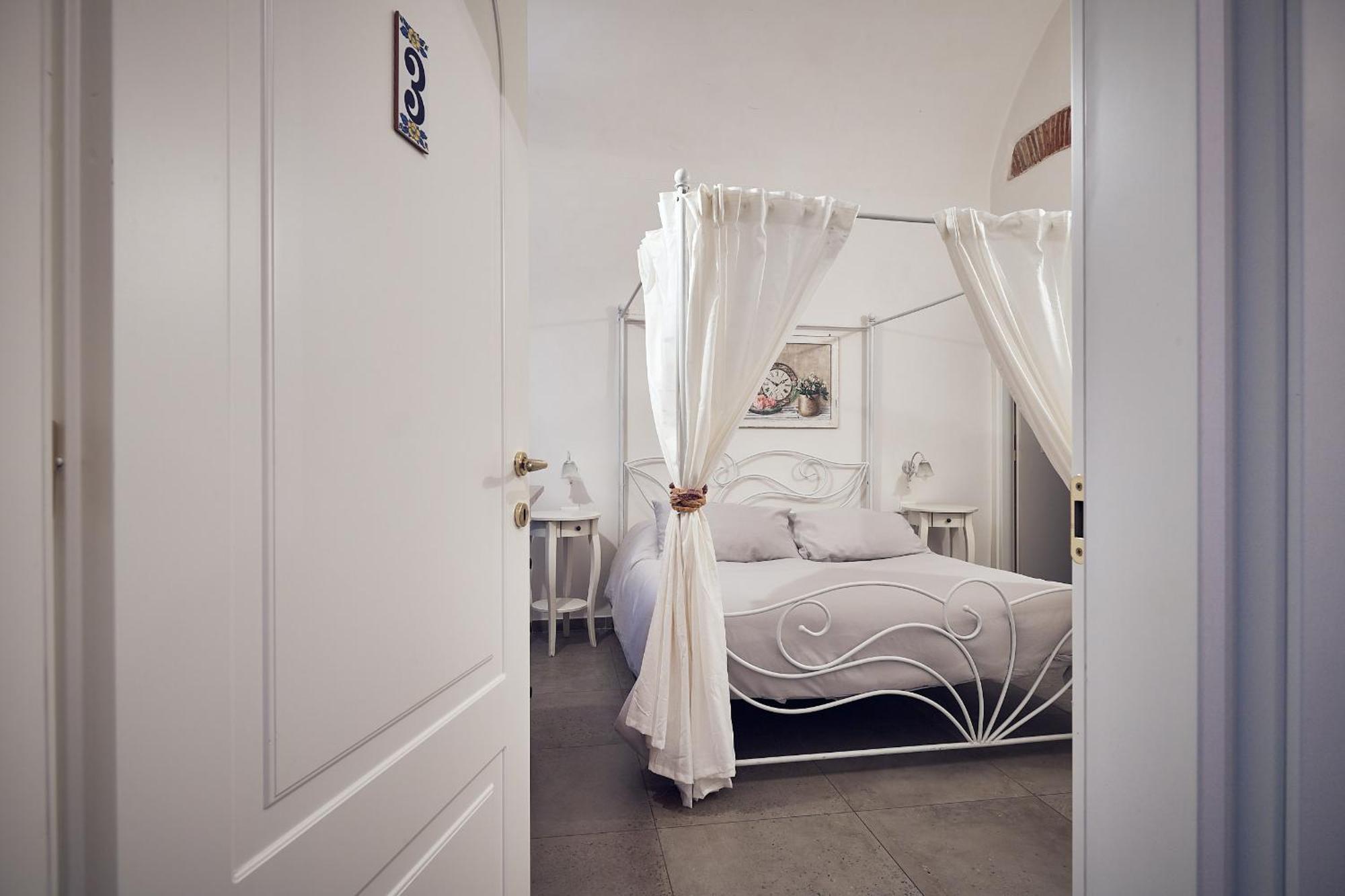 Hotel A Ca' De Lisetta à Albenga Extérieur photo