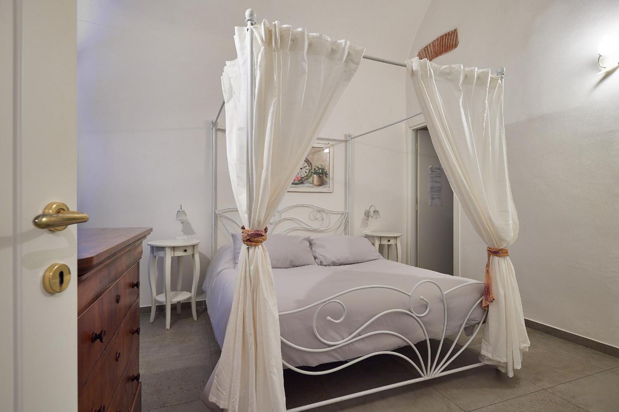 Hotel A Ca' De Lisetta à Albenga Extérieur photo