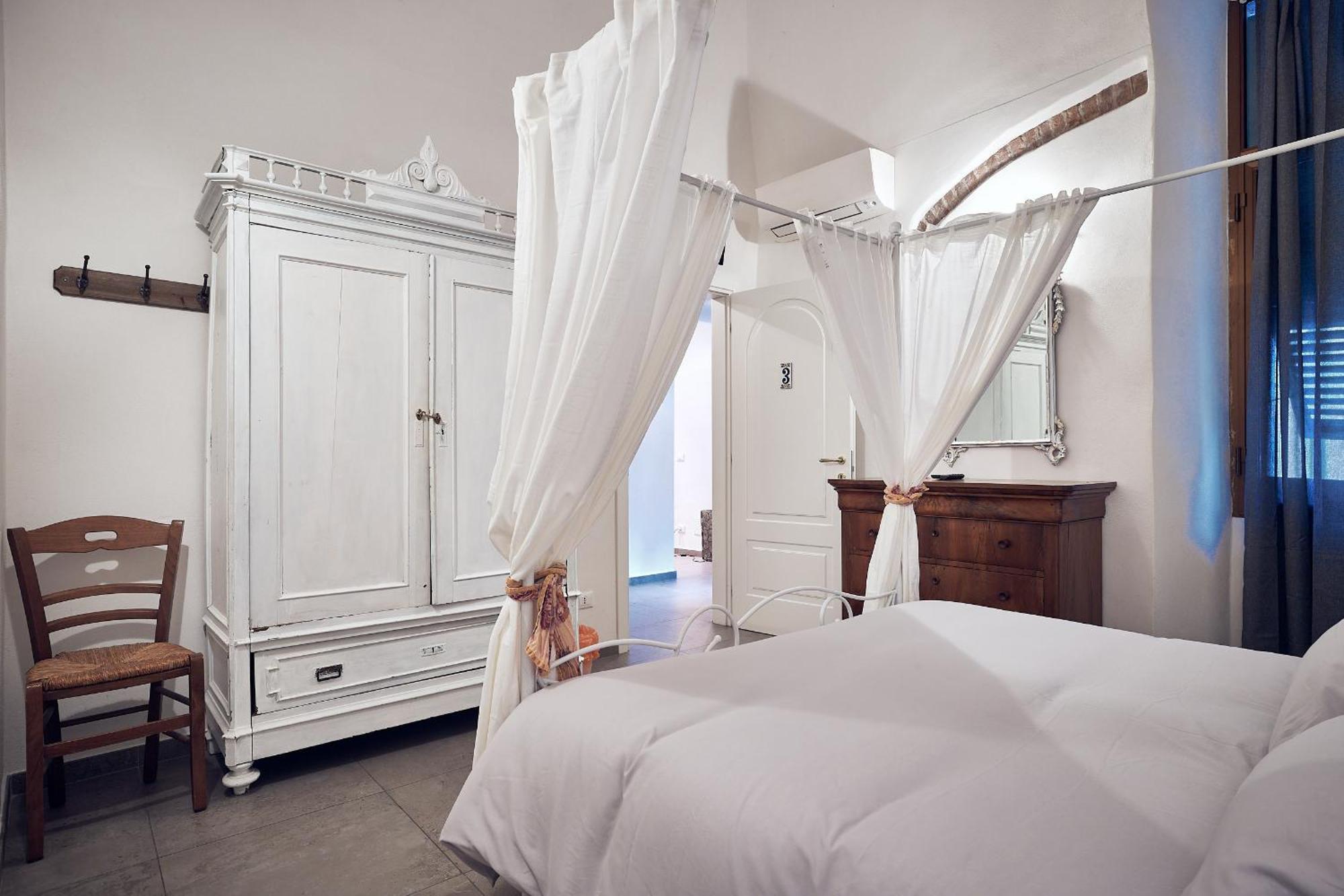Hotel A Ca' De Lisetta à Albenga Extérieur photo