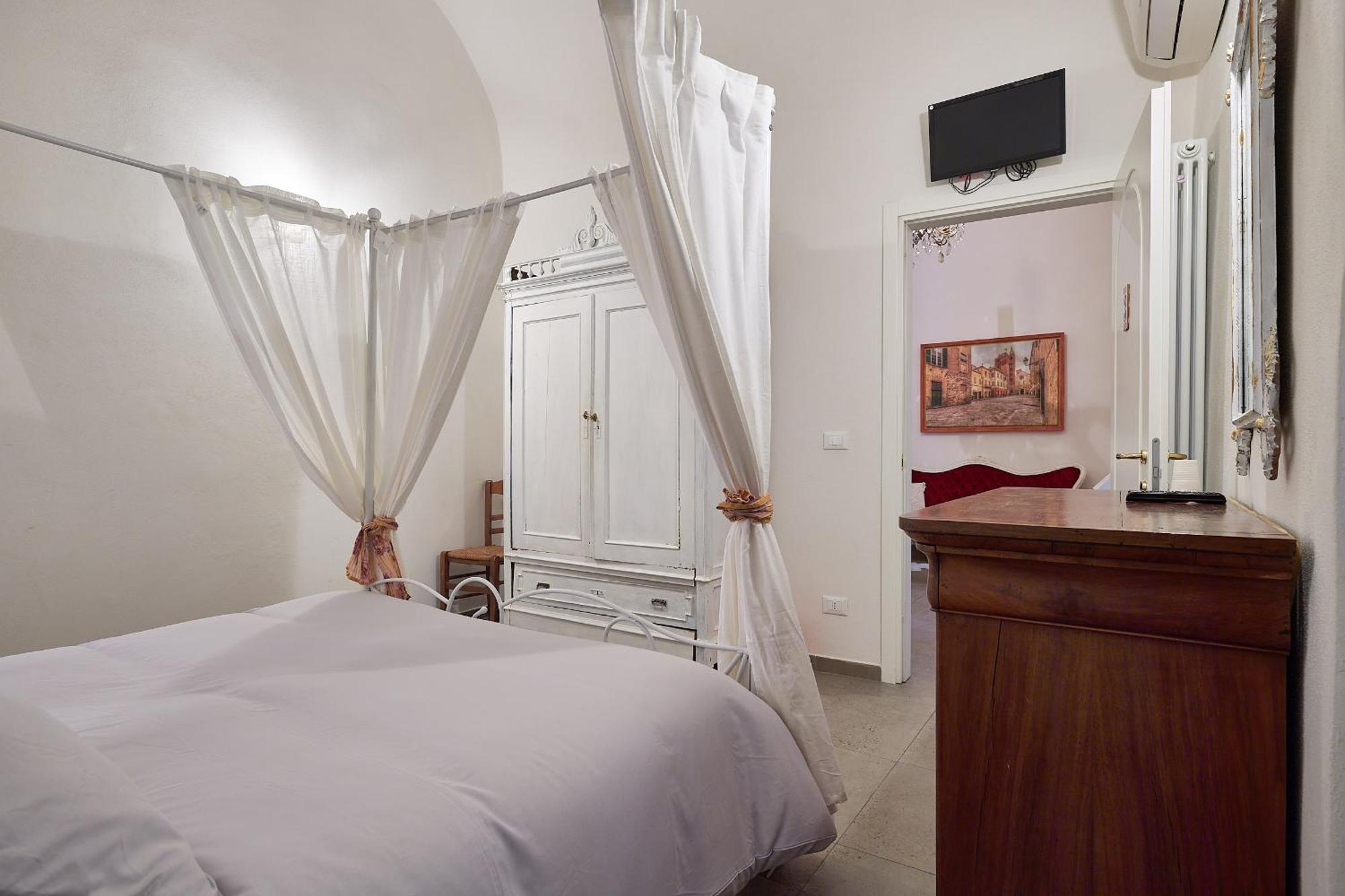 Hotel A Ca' De Lisetta à Albenga Extérieur photo